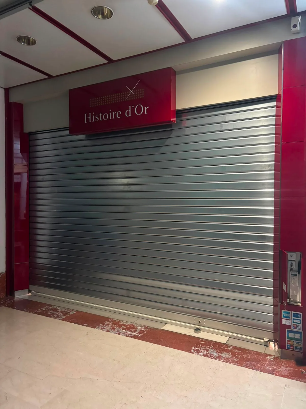 Installation et pose de rideau métallique à Cergy